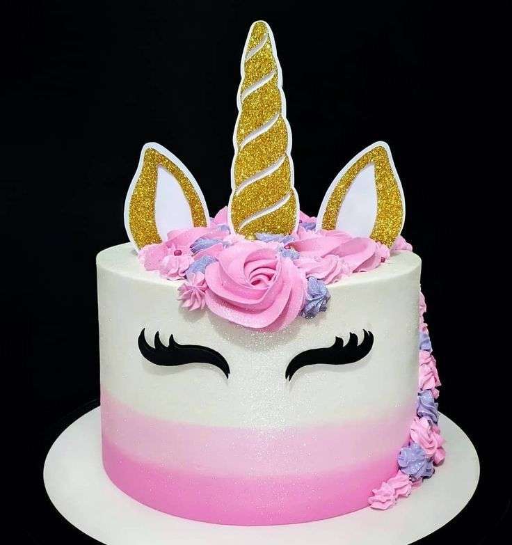 Elegant Cake Table Rental in Dubai