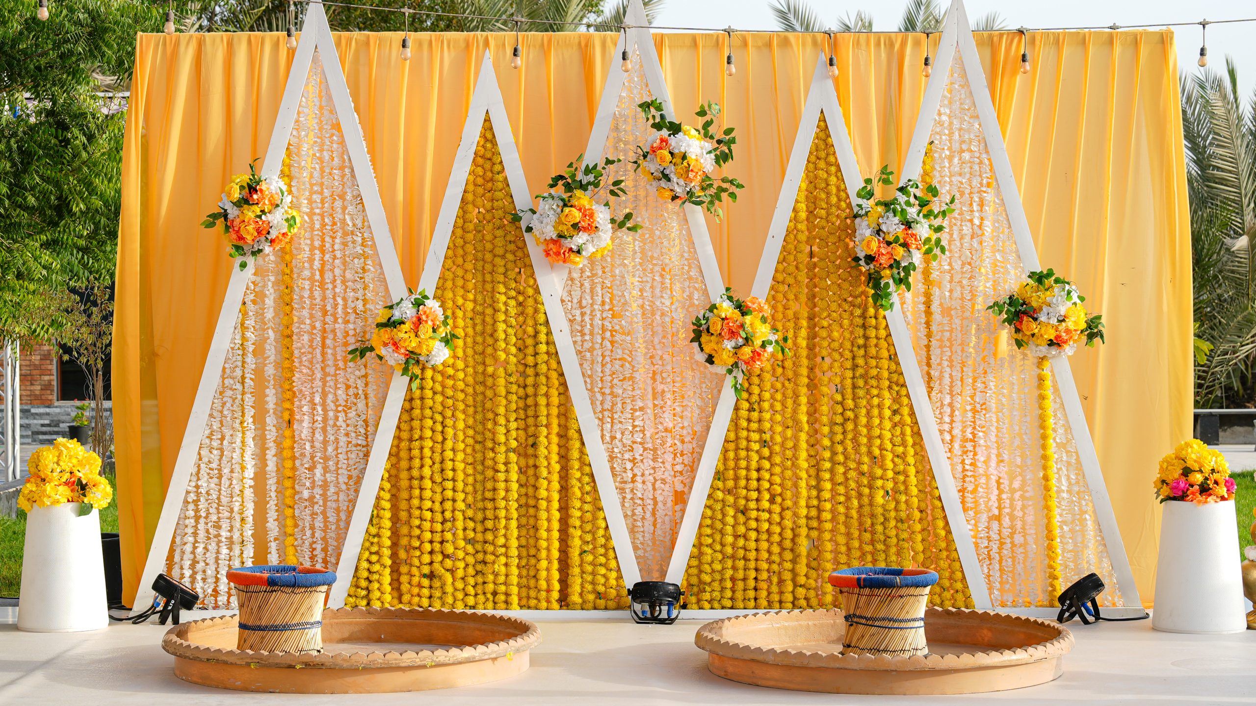 sadia haldi main deco